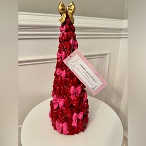 Bow Christmas Tree With Gold Bow Topper 16” Cupcakes & Cashmere